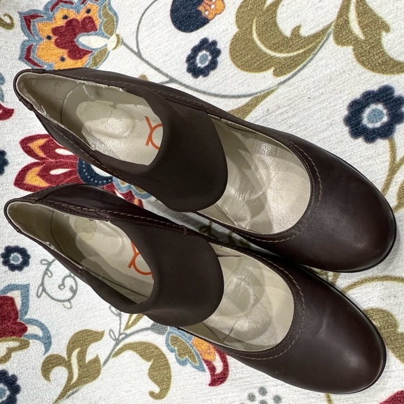 You by Crocs Dark Size 9 Wedges - Picture 4 of 6